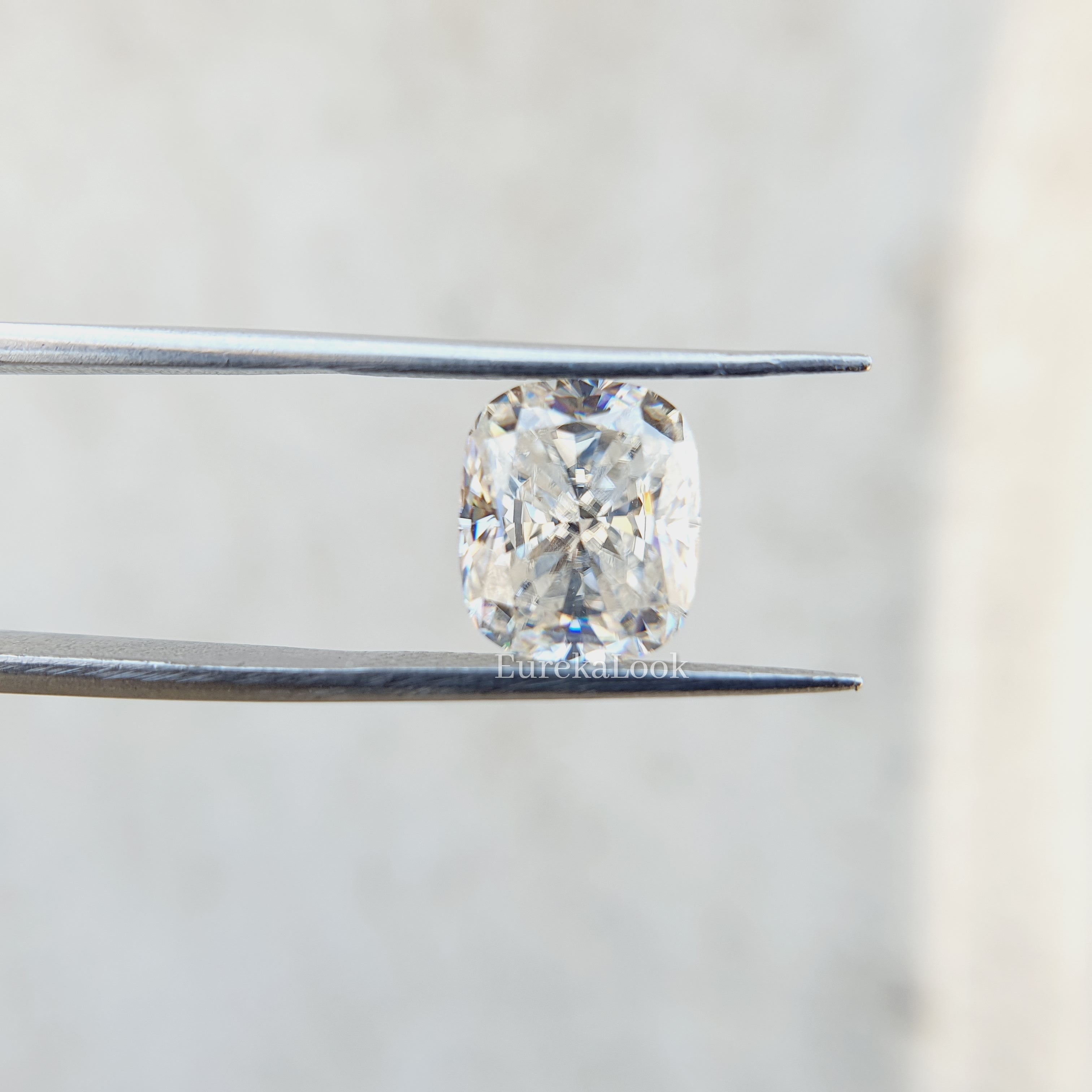 9*8mm Elongated Cushion Cut Moissanite - Eurekalook