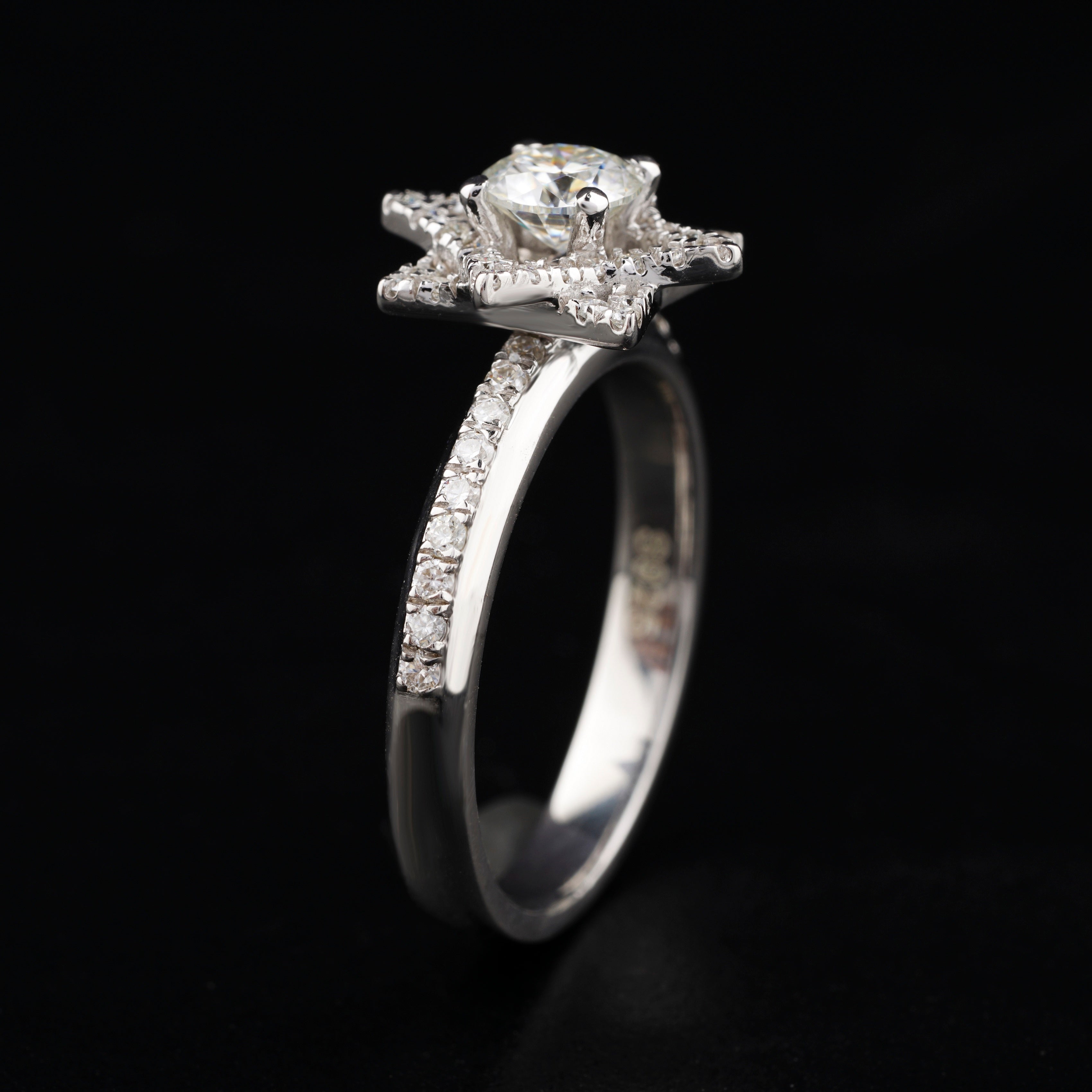 Lotus Ring- "Vintage Vibes For The Modern Girl" - Eurekalook