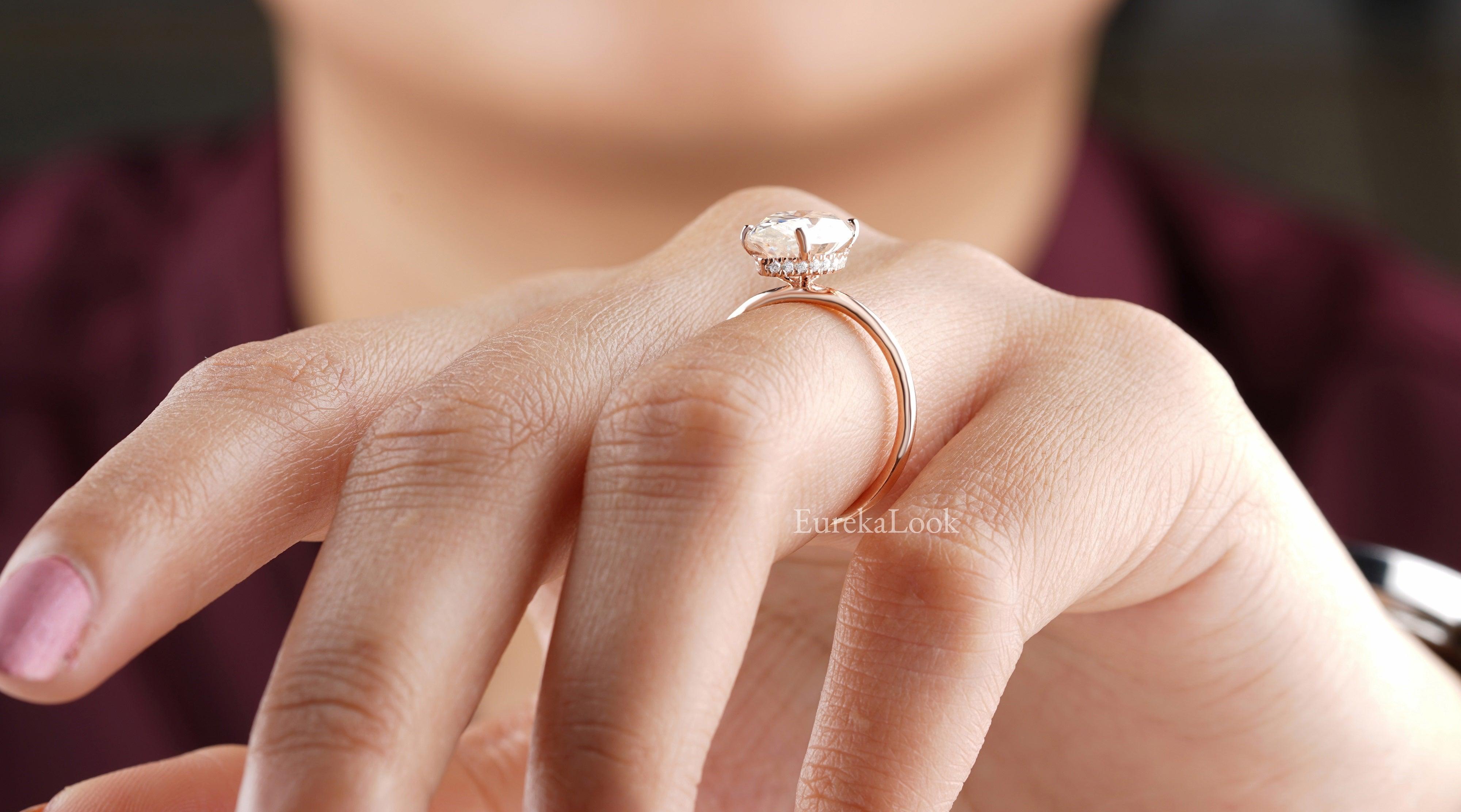 2.50CT Pear-Cut Moissanite Solitaire Engagement Ring - Eurekalook