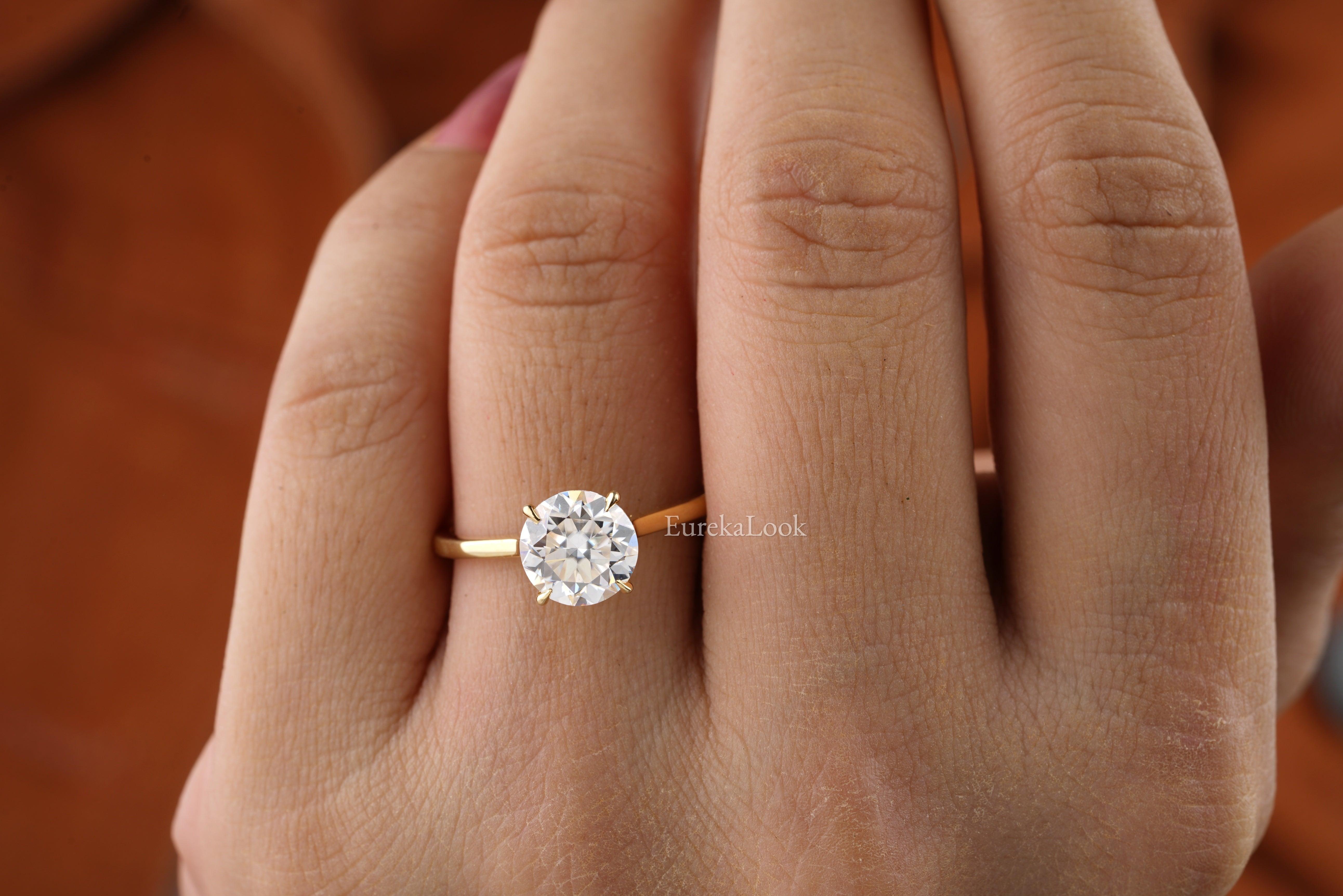 Classic 2CT Round Cut Moissanite Engagement Ring - Eurekalook