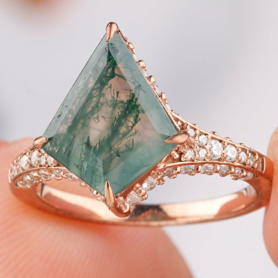 Vintage Kite Cut Moss Agate Diamond Engagement Ring - Eurekalook