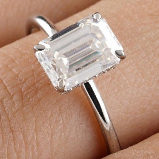 Classic 2CT Emerald Cut Moissanite Wedding Ring - Eurekalook