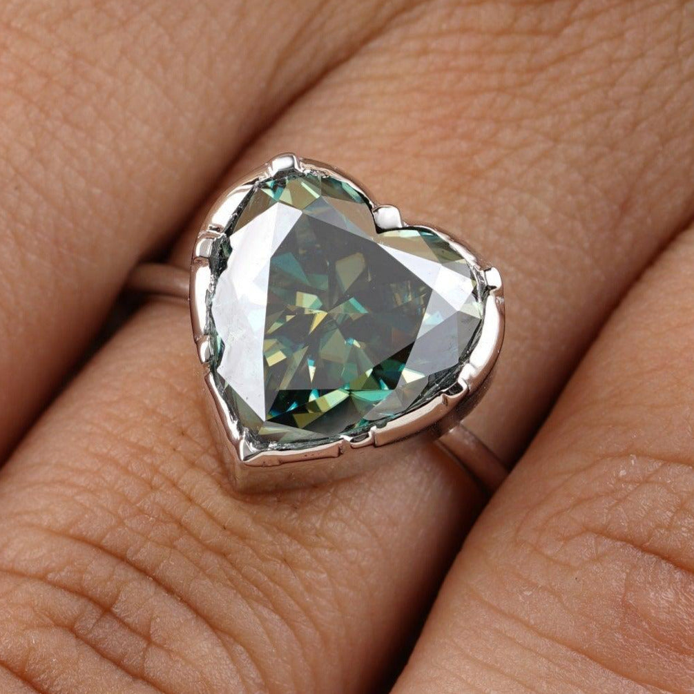 Vintage Green Heart Shape Moissanite Engagement Ring - Eurekalook