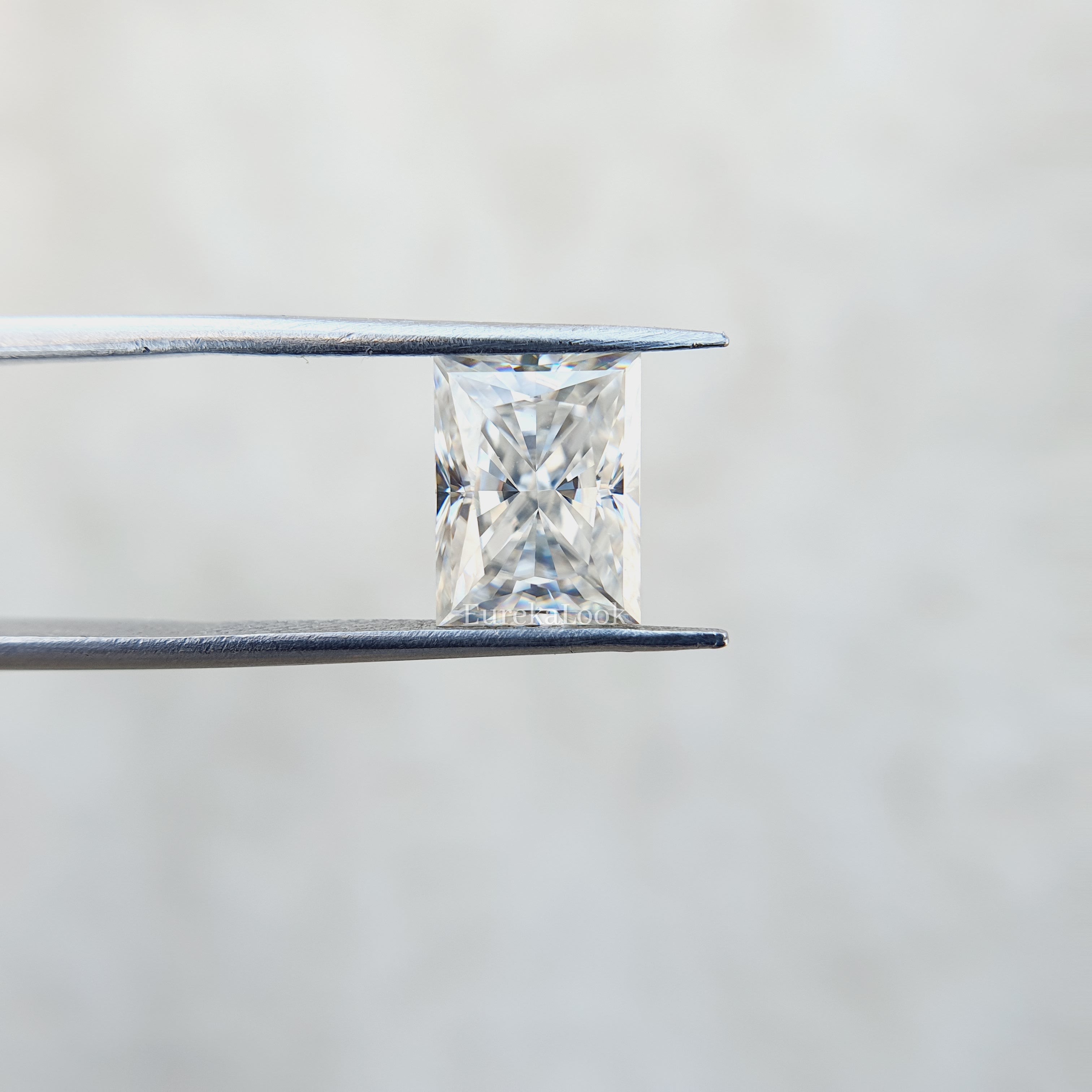 2.12CT Rectangular Cut Loose Moissanite - Eurekalook