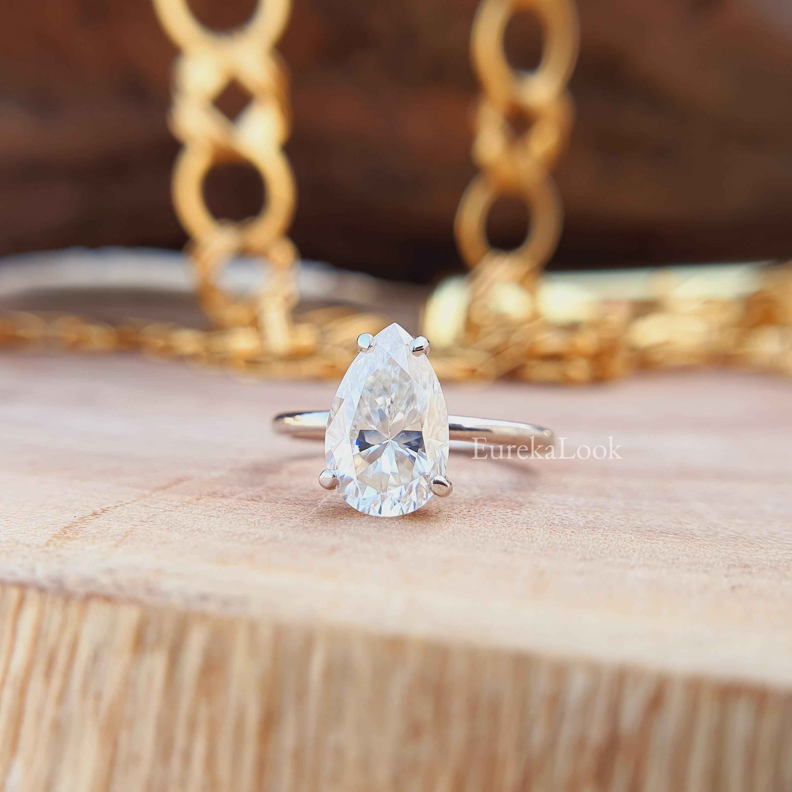 2.50 carat Pear Shape Diamond Yellow Gold Solitaire Ring